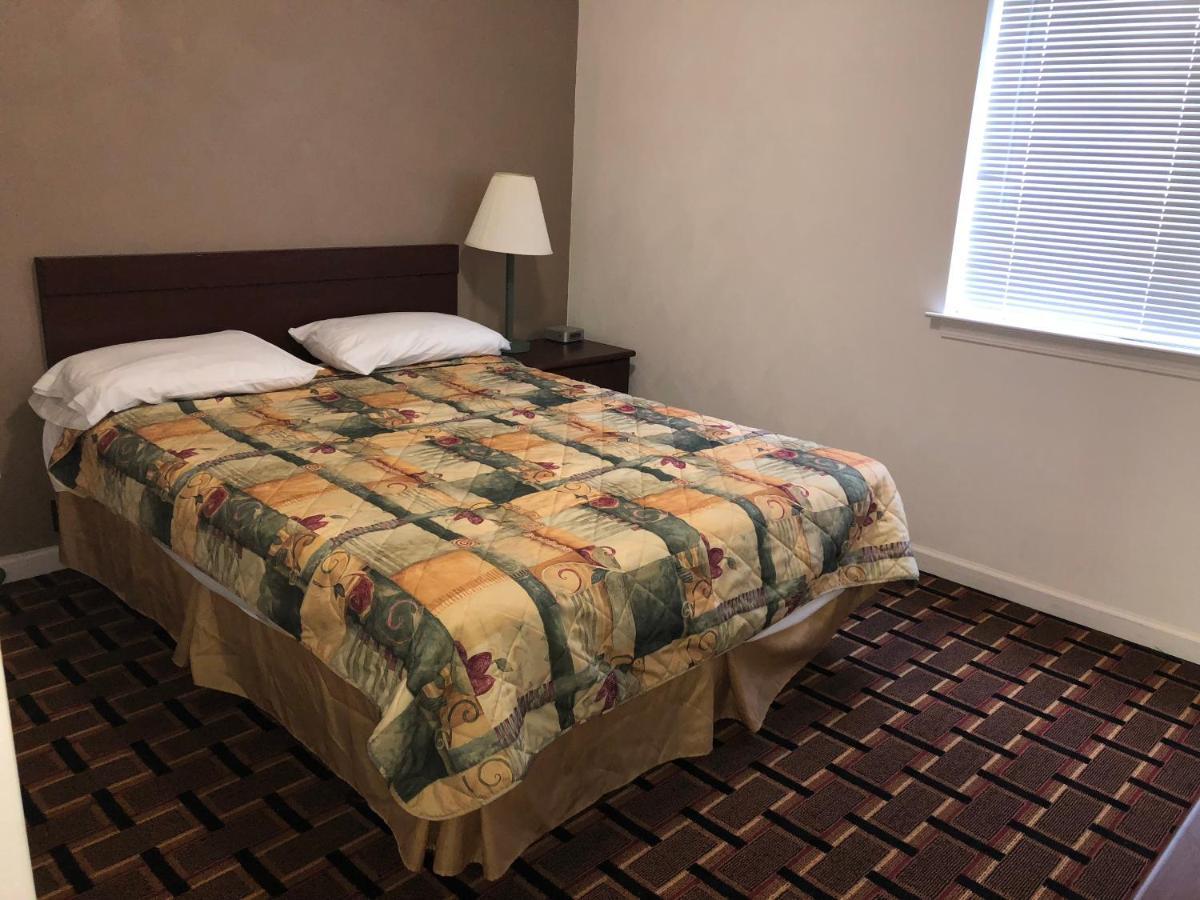 Affordable Suites Burlington Eksteriør billede