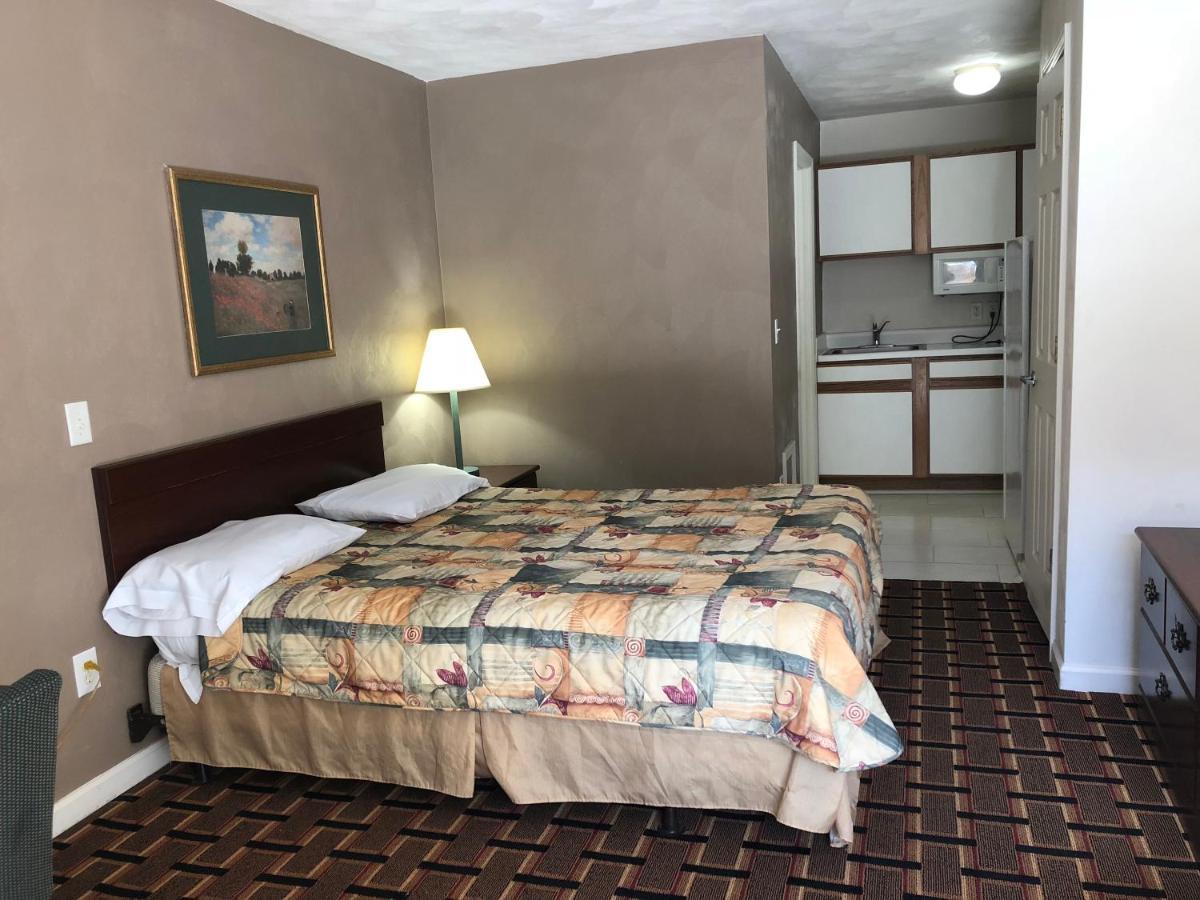Affordable Suites Burlington Eksteriør billede